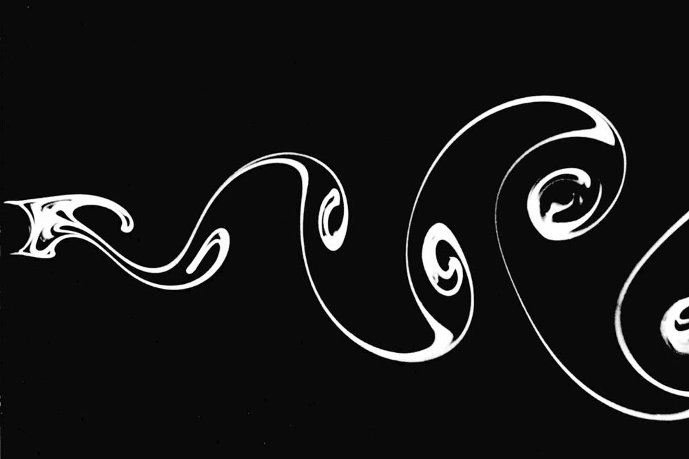 An Album of Fluid Motion by Milton Van Dyke